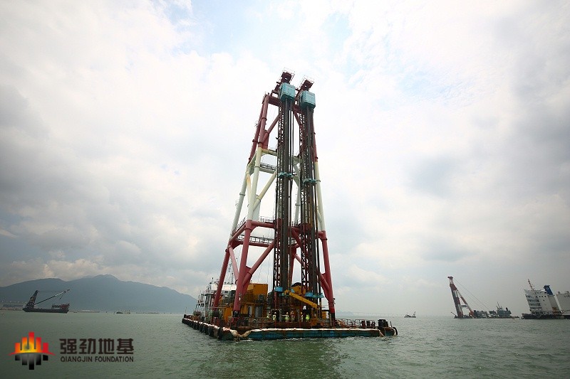 上海強勁深層水泥攪拌船