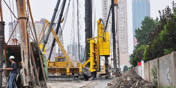 <i style='color:red'>csm工法</i>施工槽壁垂直度的控制