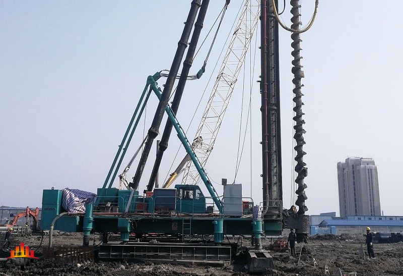 長(zhǎng)螺旋鉆機(jī) (1)