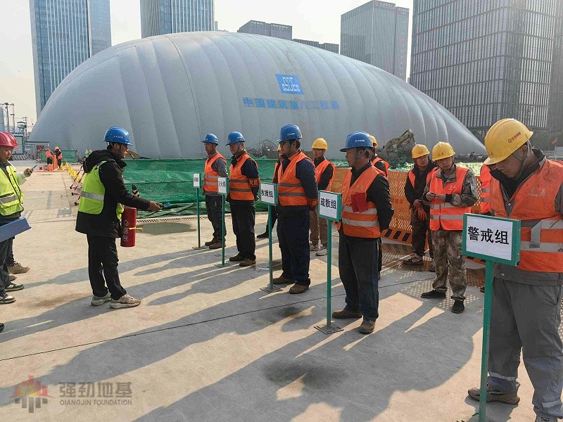 項(xiàng)目部消防演練 (3)