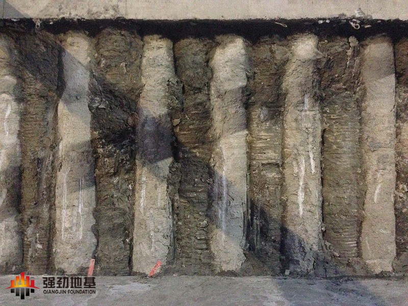 深基坑咬合樁支護(hù)