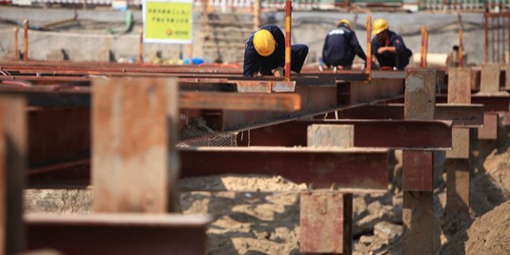 型鋼組合支撐-上海強(qiáng)勁魚腹梁高強(qiáng)螺栓使用注意事項(xiàng)