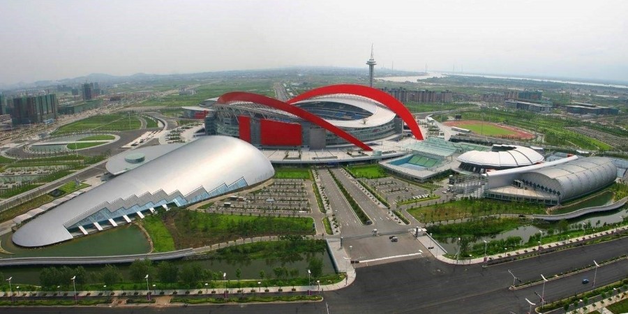 詹天佑獎項目、大噸位靜壓樁：南通體育會展中心