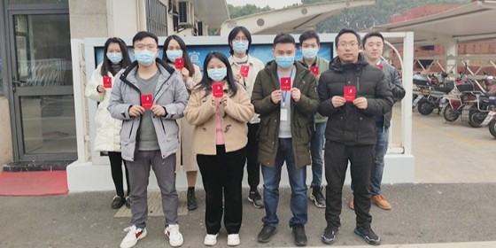 強(qiáng)勁地基組織無償獻(xiàn)血奉獻(xiàn)社會(huì)熱情