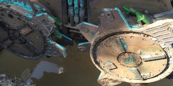 雙輪銑水泥土攪拌墻中H型鋼的加工與插入