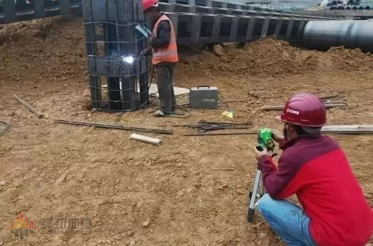 鋼筋籠與鋼格構(gòu)樁連接