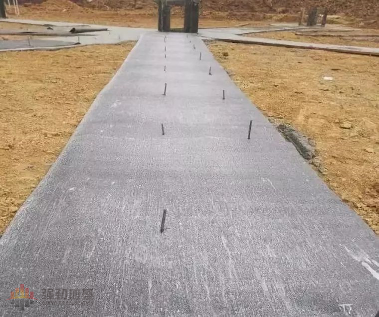 鋪設(shè)隔離層